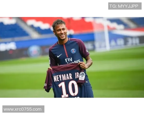 当今足坛四大球星的风采与影响力解析