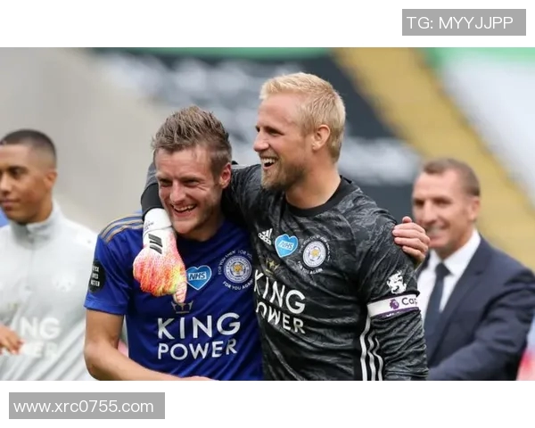 文凭足球巨星之路从草根到巅峰的传奇人生